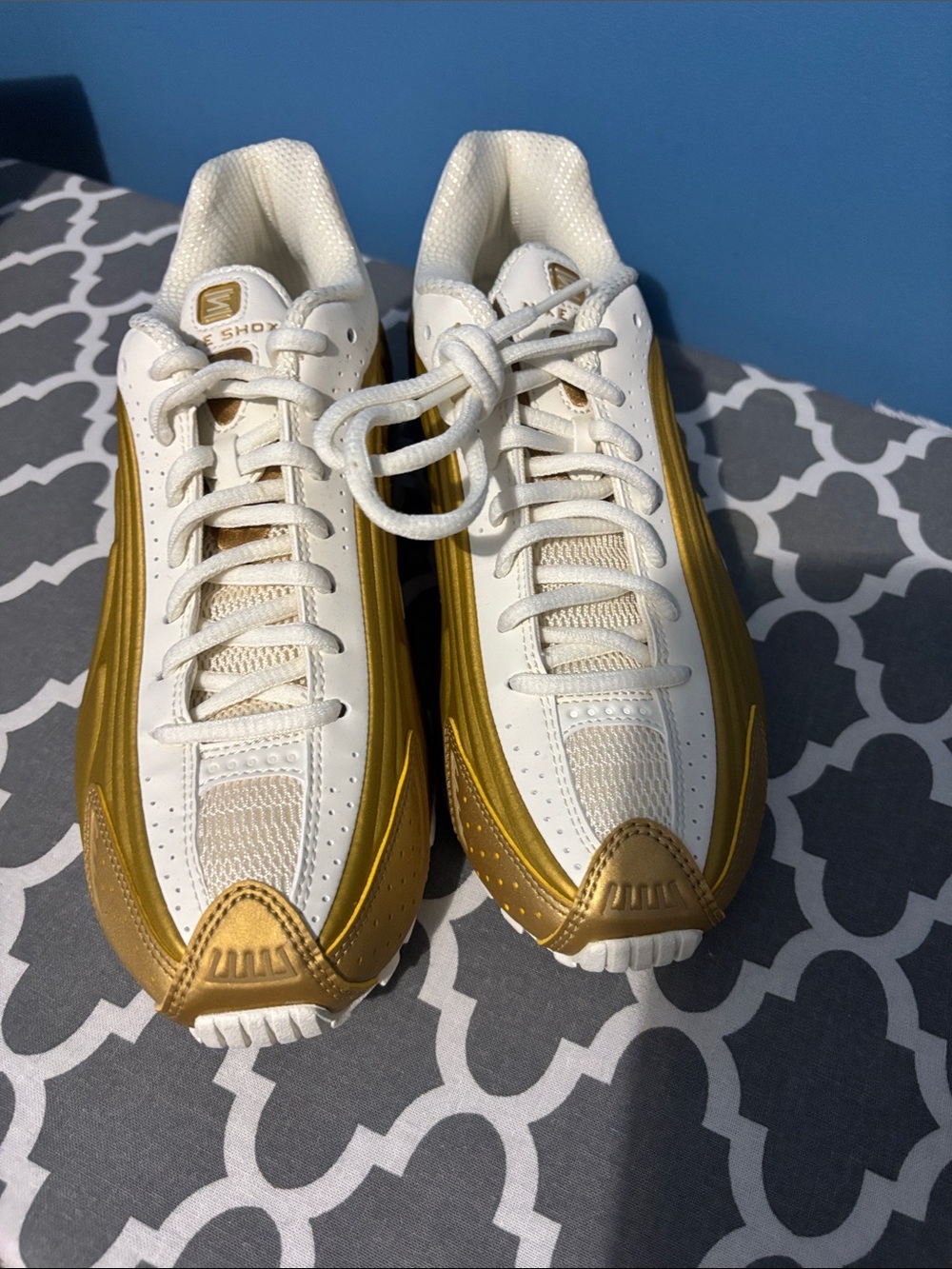 Nike Women’s White and Gold Athletic Sneakers